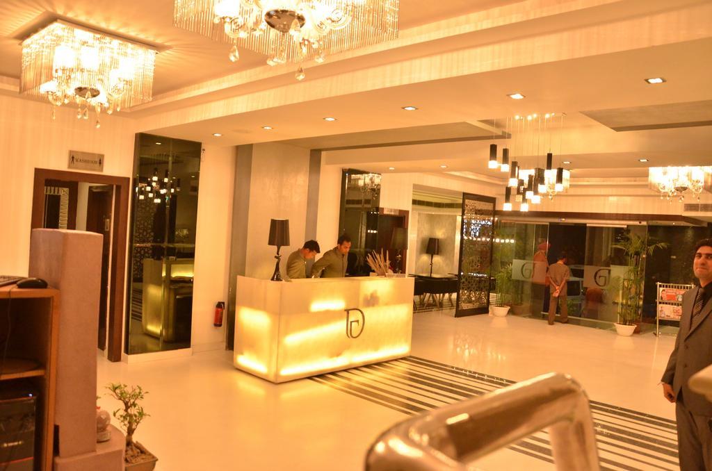Hotel Down Town 잘란다르 외부 사진